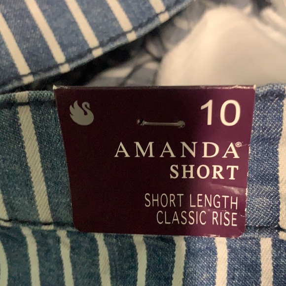 2/$15. Woman’s Gloria Vanderbilt Amanda Short, both size 10, both NWT 2/$15 - Picture 7 of 9